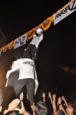 Jackky Bhagnani promotes Rangrezz at Lalbaugh Ka Raja in Mumbai on 19th Feb 2013 (94).JPG